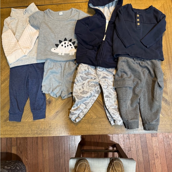 Navy and Gray Baby Outfit Bundle 12-18mnths - Picture 1 of 15